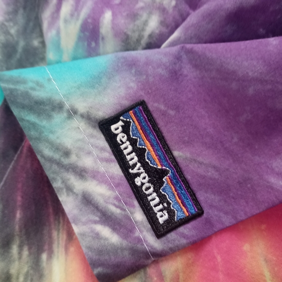 Custom "Tie Dye" Reworked 1990s Bennygonia Shorts - Picture 2 of 9